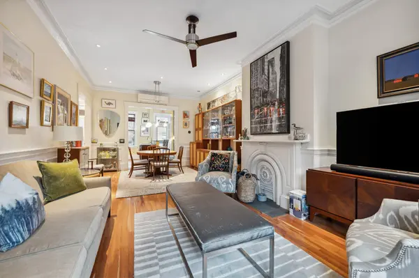 98 E Brookline St #1, Boston, MA 02118-4526