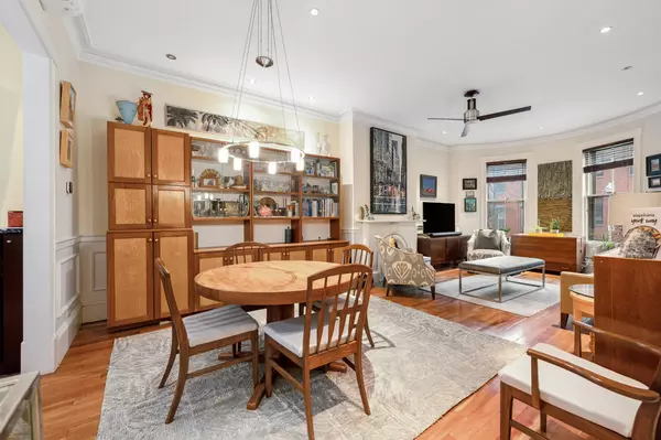 Boston, MA 02118-4526,98 E Brookline St #1