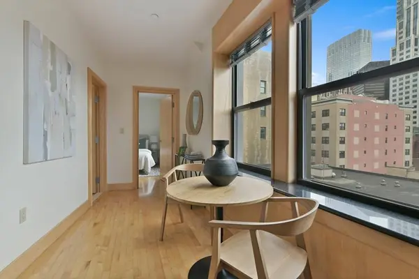 42-44 Beach St #8D, Boston, MA 02111