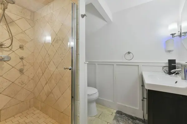 164 F St #4, Boston, MA 02127