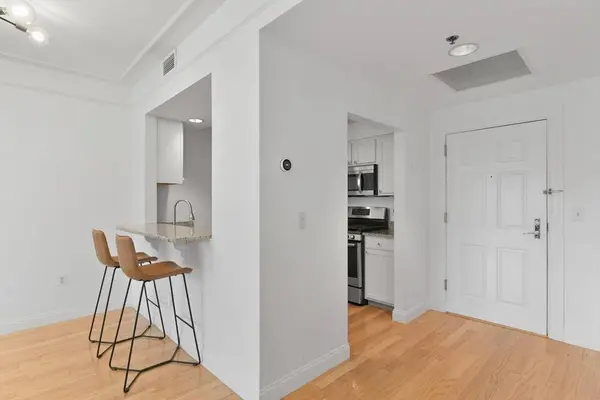 1597 Washington St #406, Boston, MA 02118