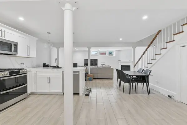 467 E 8th #1A, Boston, MA 02127
