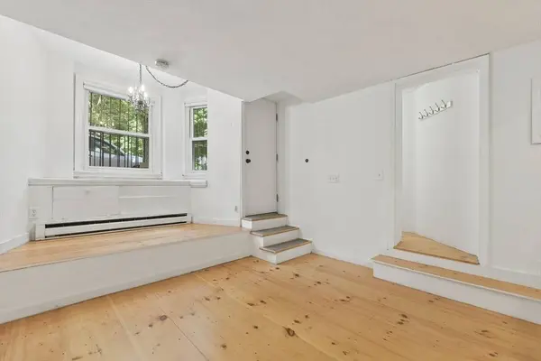 15 Saint George St #1, Boston, MA 02118