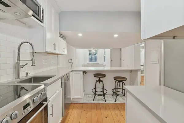 15 Saint George St #1, Boston, MA 02118