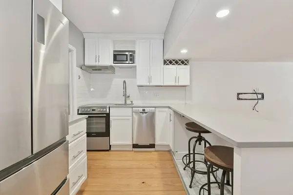 15 Saint George St #1, Boston, MA 02118