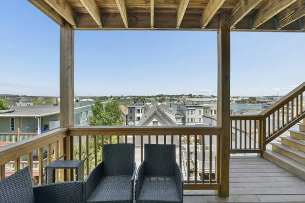 214-216 E Eagle St #5, Boston, MA 02128