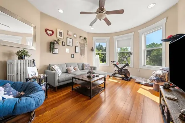 1021 Dorchester Ave #3