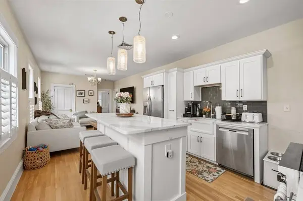 285 Neponset Ave #PH, Boston, MA 02122