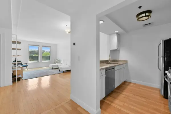 1597 Washington St #4-406, Boston, MA 02118