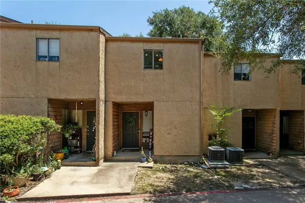 4345 Carter Creek Pkwy #11, Bryan, TX 77802