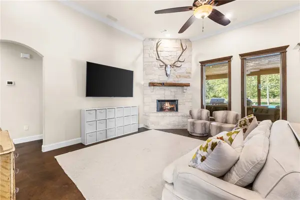 18266 Cantle CT, College Station, TX 77845