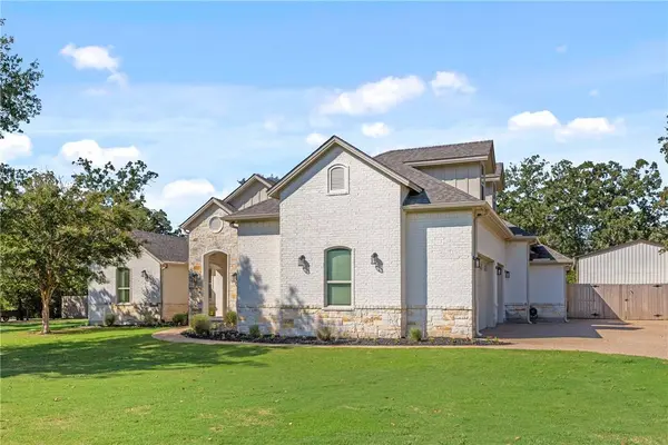 18266 Cantle CT, College Station, TX 77845