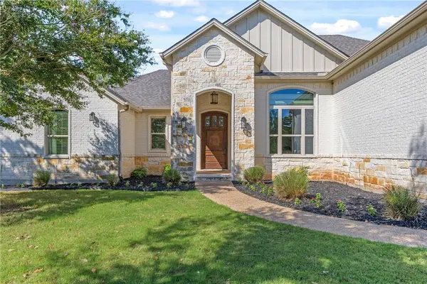 18266 Cantle CT, College Station, TX 77845