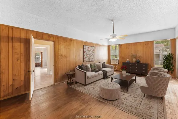 327 12th ST, Somerville, TX 77879