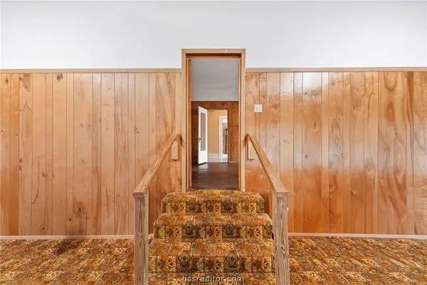 327 12th ST, Somerville, TX 77879