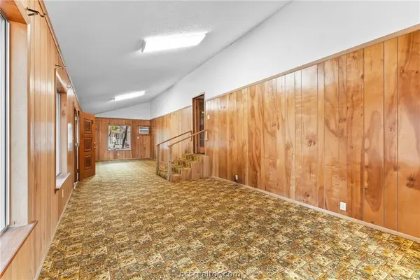 327 12th ST, Somerville, TX 77879