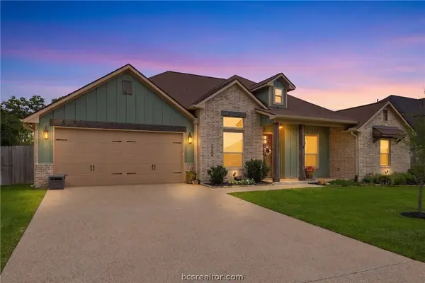 3320 Stoneleigh RD, Bryan, TX 77808