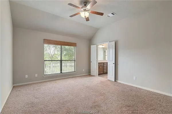 2004 Spring Leaf CT, Bryan, TX 77807