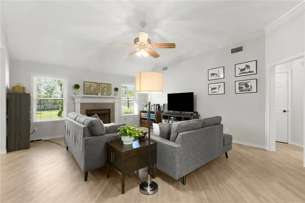 2310 S Pioneer TRL, Bryan, TX 77808