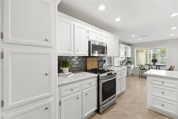 2310 S Pioneer TRL, Bryan, TX 77808
