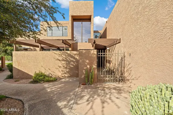 7401 N SCOTTSDALE Road #24, Paradise Valley, AZ 85253