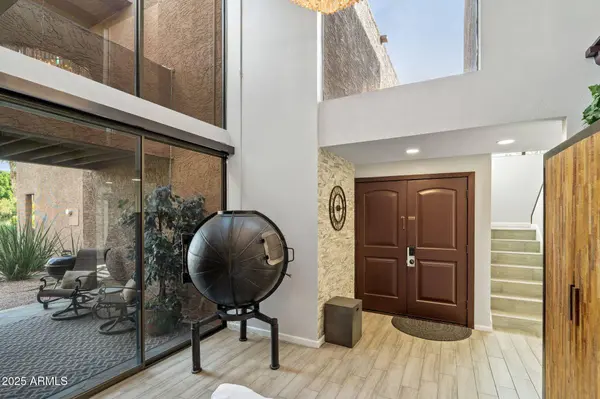 7401 N SCOTTSDALE Road #24, Paradise Valley, AZ 85253