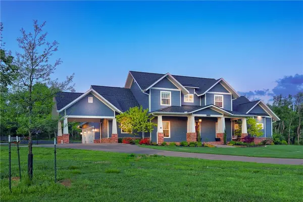 703 SW O St, Bentonville, AR 72712