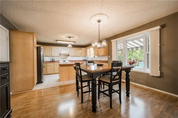 2 Coalburn Cir, Bella Vista, AR 72715