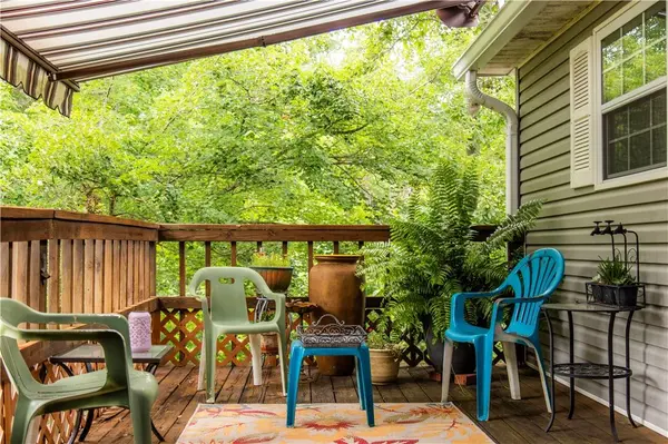 2 Coalburn Cir, Bella Vista, AR 72715