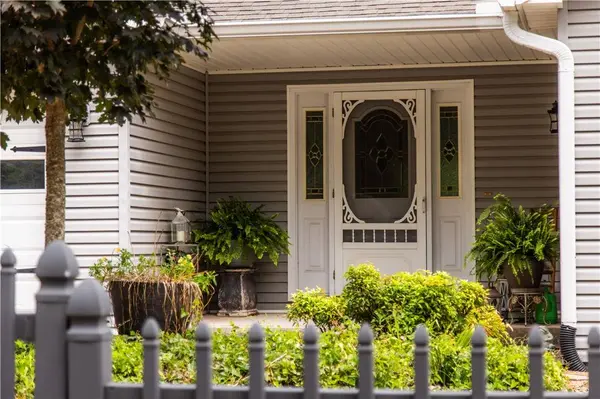 2 Coalburn Cir, Bella Vista, AR 72715