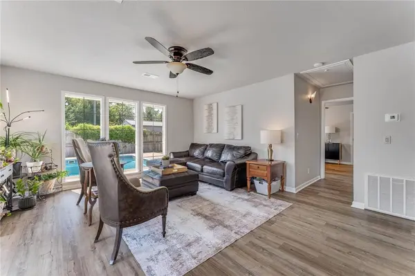 1902 SE Lawrence St, Bentonville, AR 72712