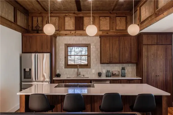 8485 Cedar Ter, Rogers, AR 72756