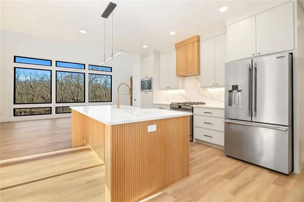 8 Selkirk Cir, Bella Vista, AR 72715