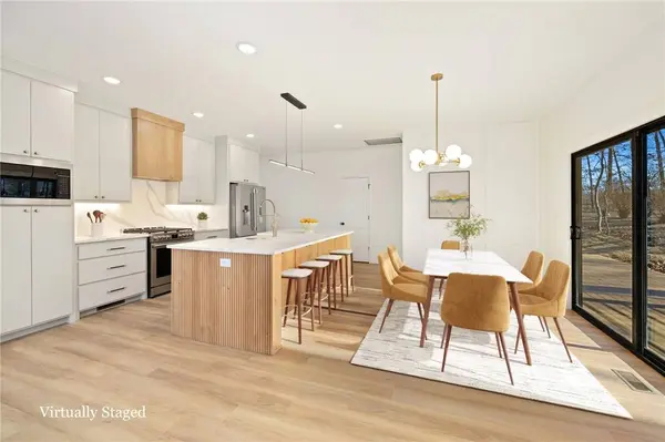 8 Selkirk Cir, Bella Vista, AR 72715