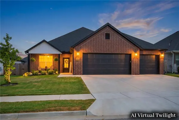 2030 Larry Ln