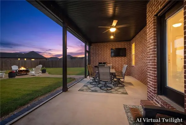 2030 Larry Ln, Bentonville, AR 72713