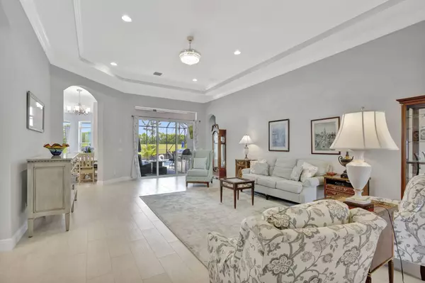 9129 SW Pepoli WAY, Port Saint Lucie, FL 34987