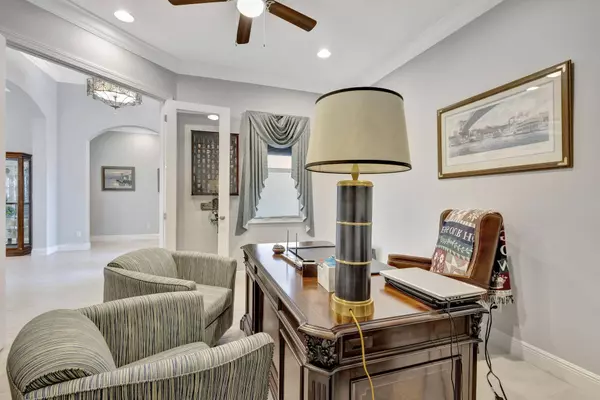 9129 SW Pepoli WAY, Port Saint Lucie, FL 34987