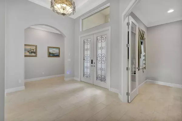 9129 SW Pepoli WAY, Port Saint Lucie, FL 34987