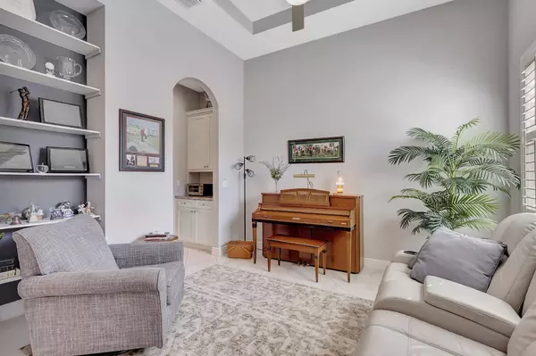 10879 SW Visconti WAY, Port Saint Lucie, FL 34986