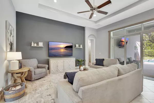 10879 SW Visconti WAY, Port Saint Lucie, FL 34986