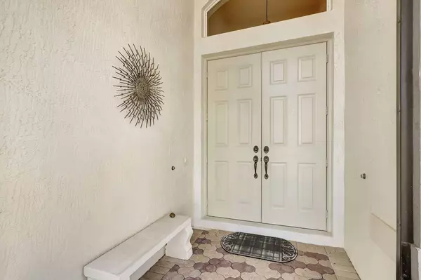 8929 First Tee RD, Port Saint Lucie, FL 34986