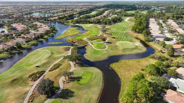 8929 First Tee RD, Port St Lucie, FL 34986
