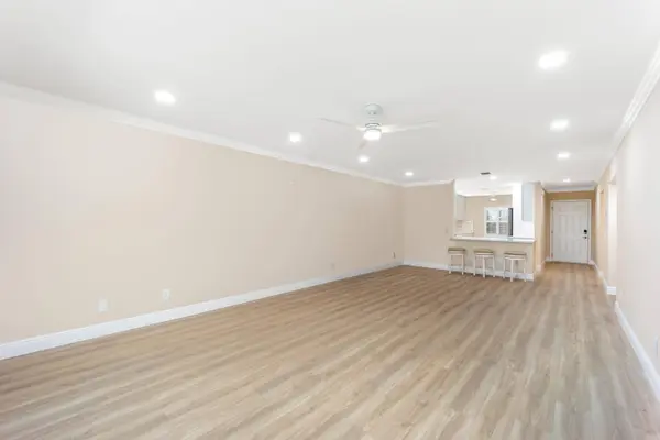 1600 SE Saint Lucie BLVD #205, Stuart, FL 34996