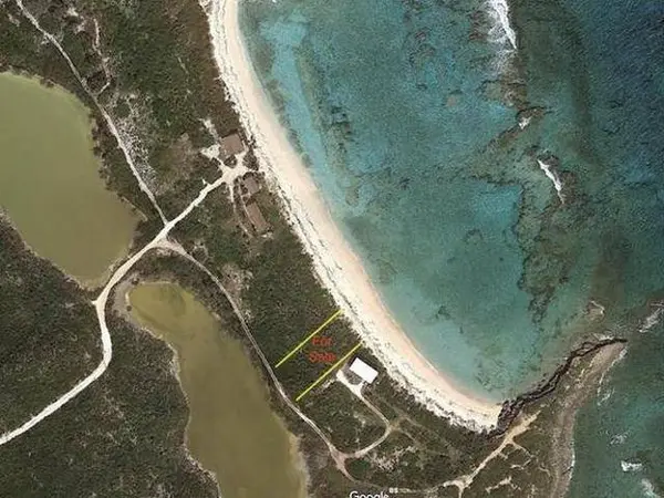 BEACHFRONT LOT - MCKANN'S Long Island,