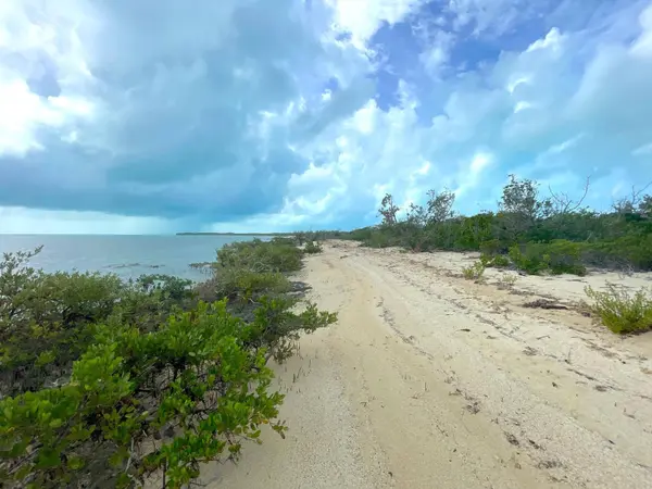 5.67 ACRE WATERFRONT LOT Long Island,
