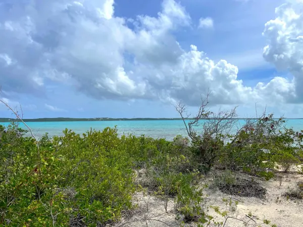 5.67 ACRE WATERFRONT LOT Long Island,