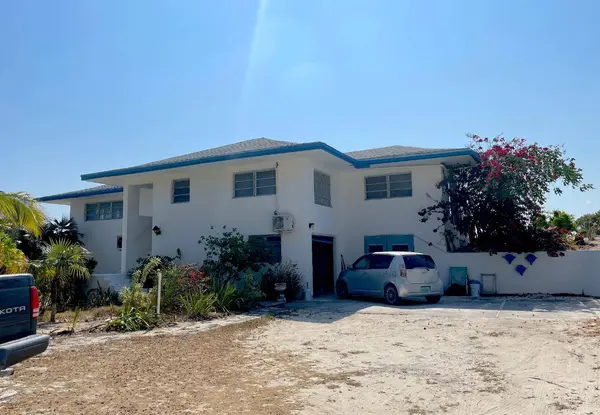 3/1 HOME   POOL/GARAGE Long Island,