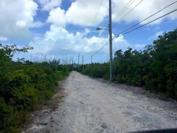 PETTY'S ROADFRONT PARCEL Long Island,