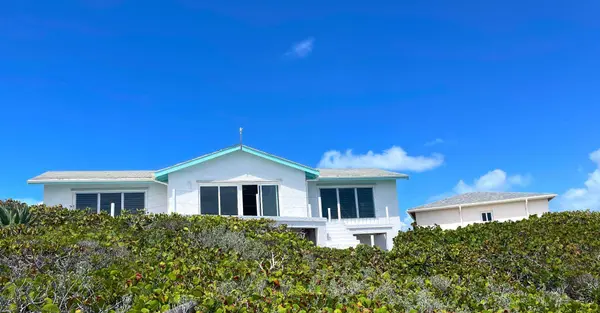 2/2 OCEANFRONT HOME Long Island,